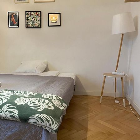 Slow Life Apartment Next To Metro Station Warszawa Eksteriør bilde