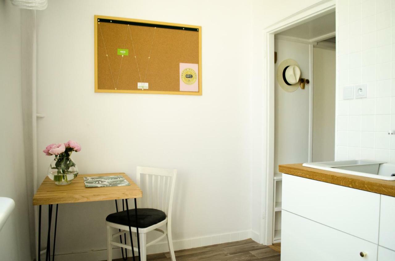 Slow Life Apartment Next To Metro Station Warszawa Eksteriør bilde